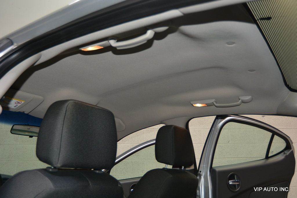 2004 Pontiac Grand Prix 4dr Sedan GT1 - 23002160 - 23