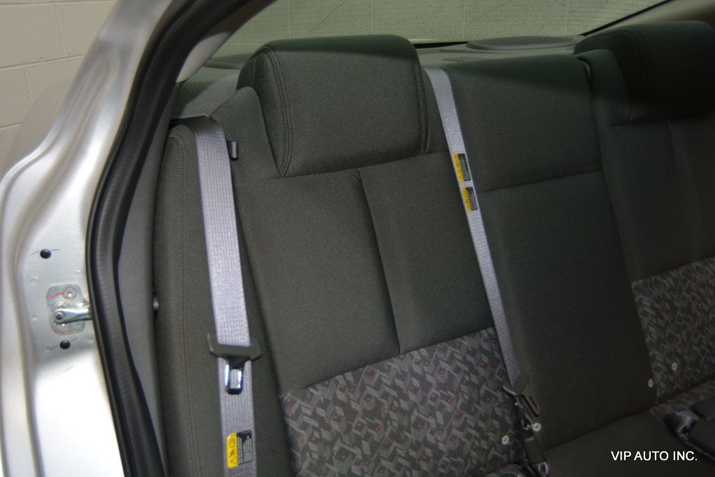 2004 Pontiac Grand Prix 4dr Sedan GT1 - 23002160 - 25