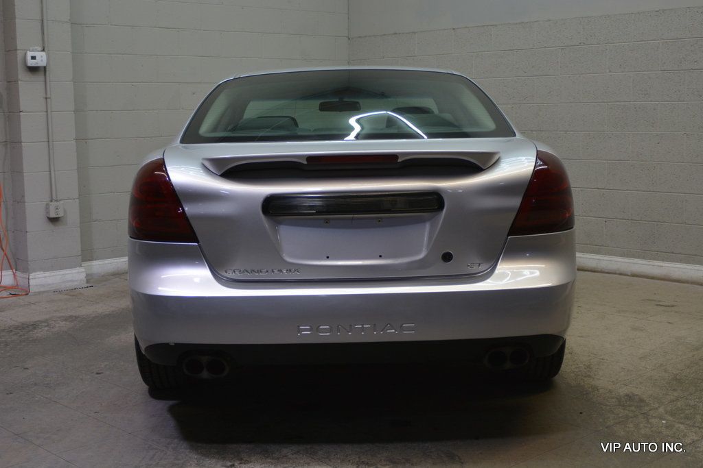 2004 Pontiac Grand Prix 4dr Sedan GT1 - 23002160 - 5