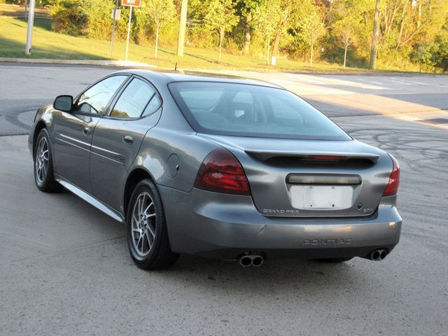 2004 Pontiac Grand Prix 4dr Sedan GTP - 22619402 - 11