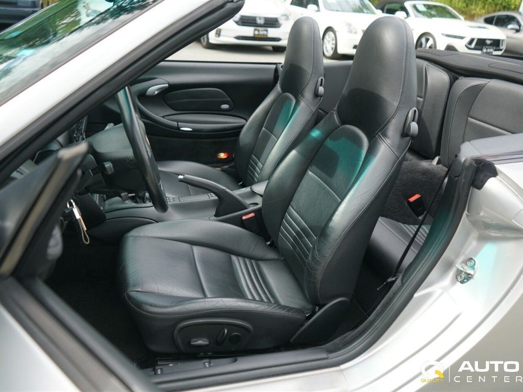 2004 Porsche 911  - 23041367 - 13