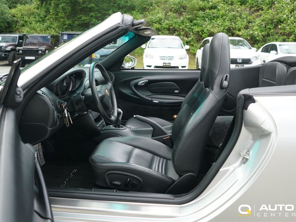 2004 Porsche 911  - 23041367 - 16
