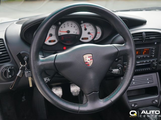 2004 Porsche 911  - 23041367 - 18