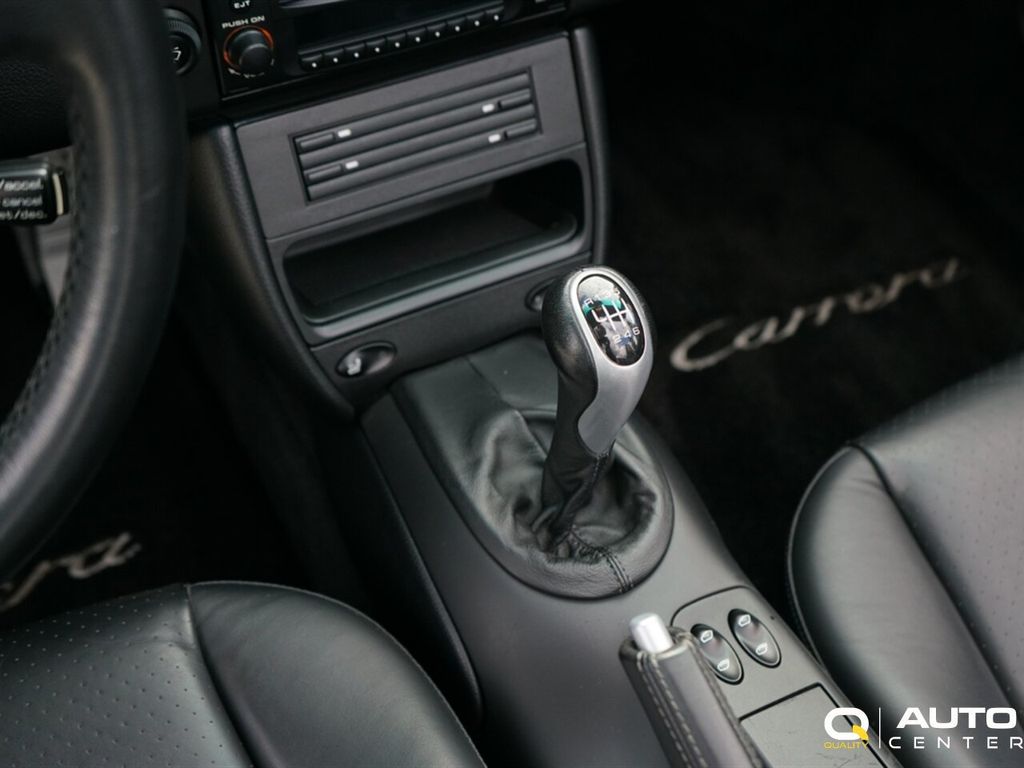 2004 Porsche 911  - 23041367 - 20