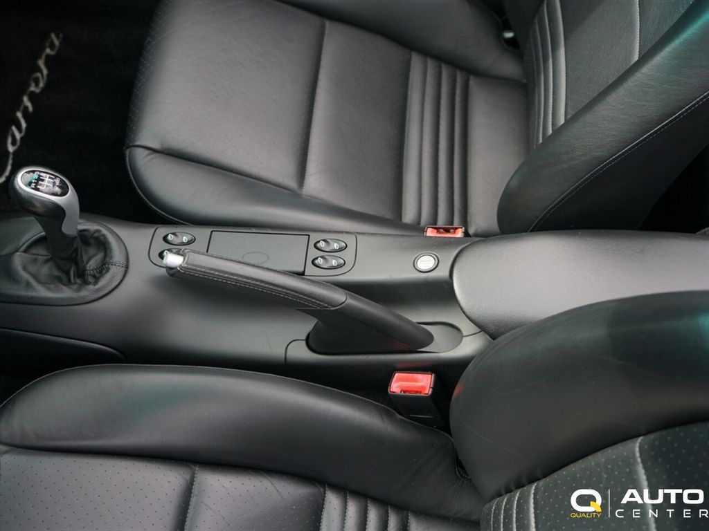 2004 Porsche 911  - 23041367 - 21