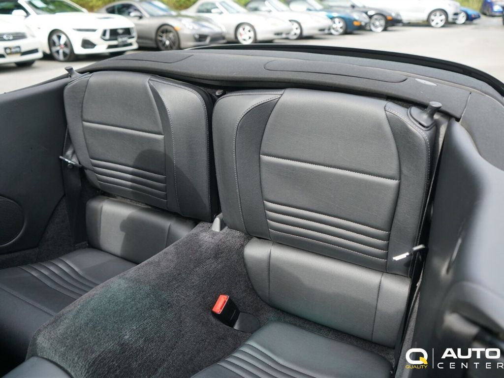 2004 Porsche 911  - 23041367 - 23