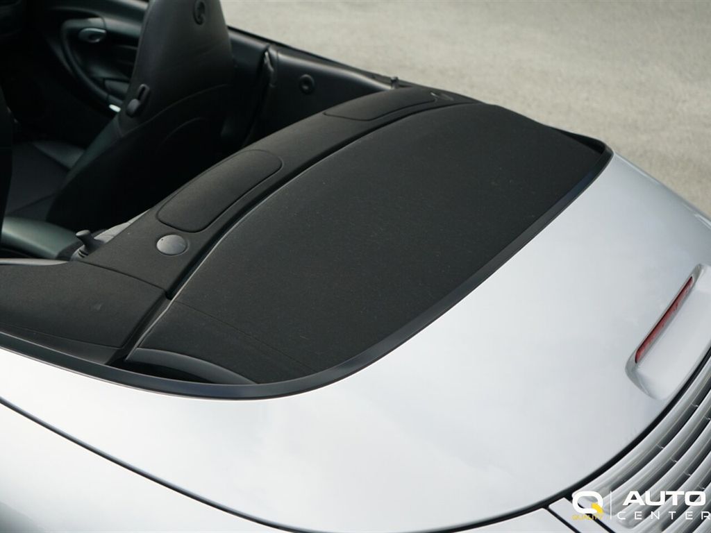 2004 Porsche 911  - 23041367 - 8