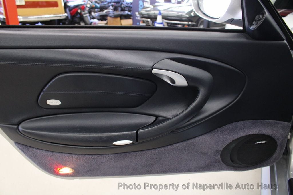 2004 PORSCHE 911 - Image 13