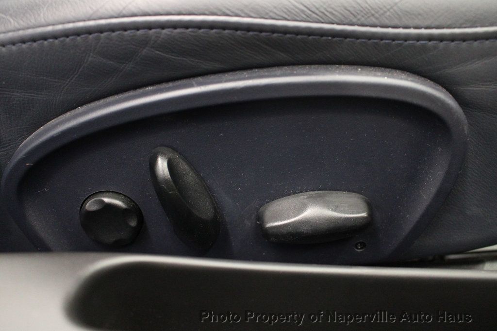 2004 PORSCHE 911 - Image 38