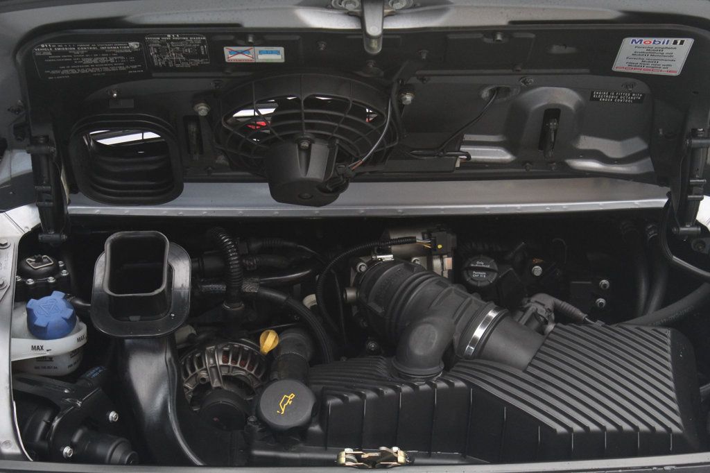 2004 Porsche 911 Cabriolet photo 13
