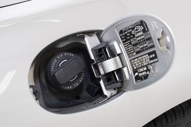 2004 Porsche 911 2dr Cabriolet Carrera Tiptronic - 22091092 - 32