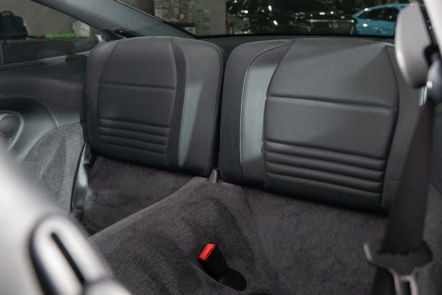 2004 Porsche 911 2dr Coupe 40th Ann Carrera 6-Speed Manual - 22987719 - 17