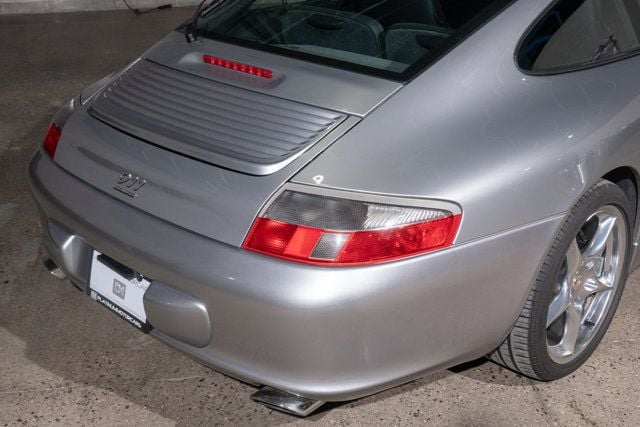 2004 Porsche 911 2dr Coupe 40th Ann Carrera 6-Speed Manual - 22987719 - 34