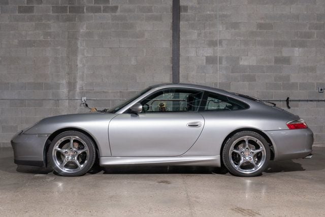 2004 Porsche 911 2dr Coupe 40th Ann Carrera 6-Speed Manual - 22987719 - 4