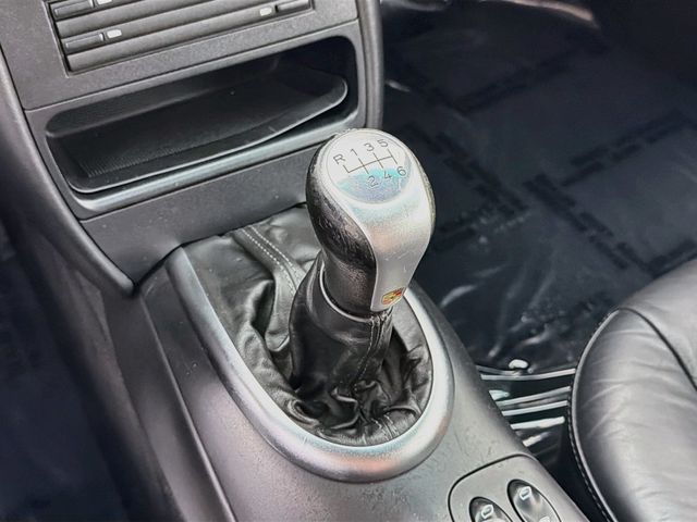 2004 Porsche 911 9470 - 23102584 - 19