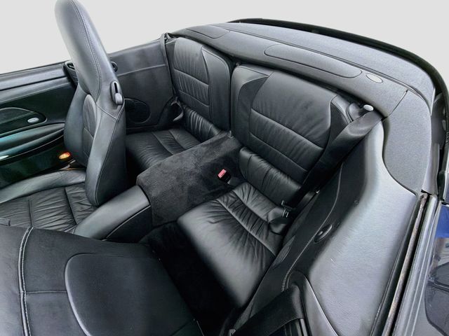 2004 Porsche 911 9470 - 23102584 - 21