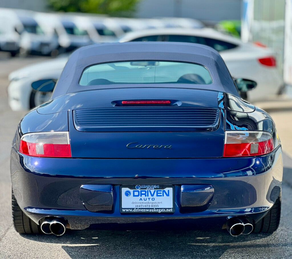 2004 Porsche 911 4S photo 4