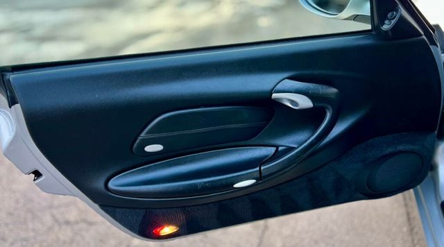 2004 Porsche 911 CARRERA - 22954879 - 10