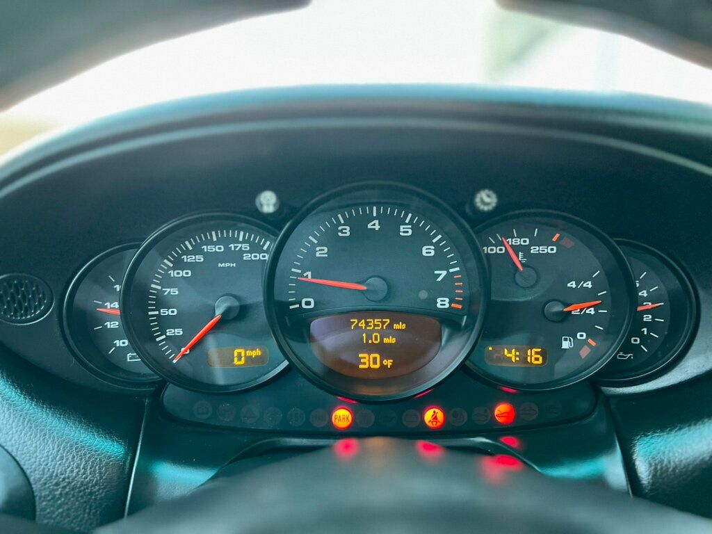 2004 Porsche 911 CARRERA - 22954879 - 16