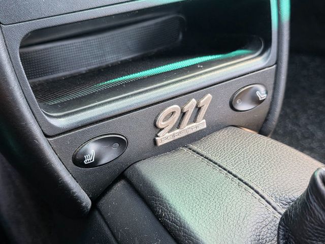 2004 Porsche 911 Carrera - 22921437 - 29