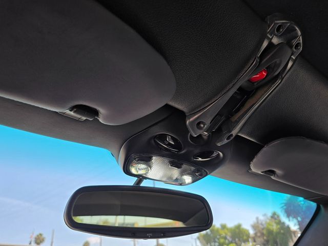 2004 Porsche 911 Carrera - 22921437 - 34