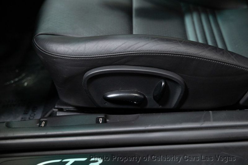 2004 Porsche 911 GT3 Coupe photo 24