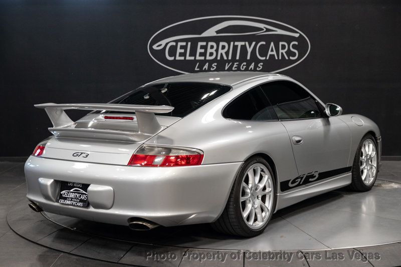 2004 Porsche 911 GT3 Coupe photo 4
