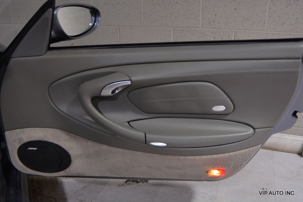 2004 Porsche 911 Turbo Cabriolet - 22902244 - 11