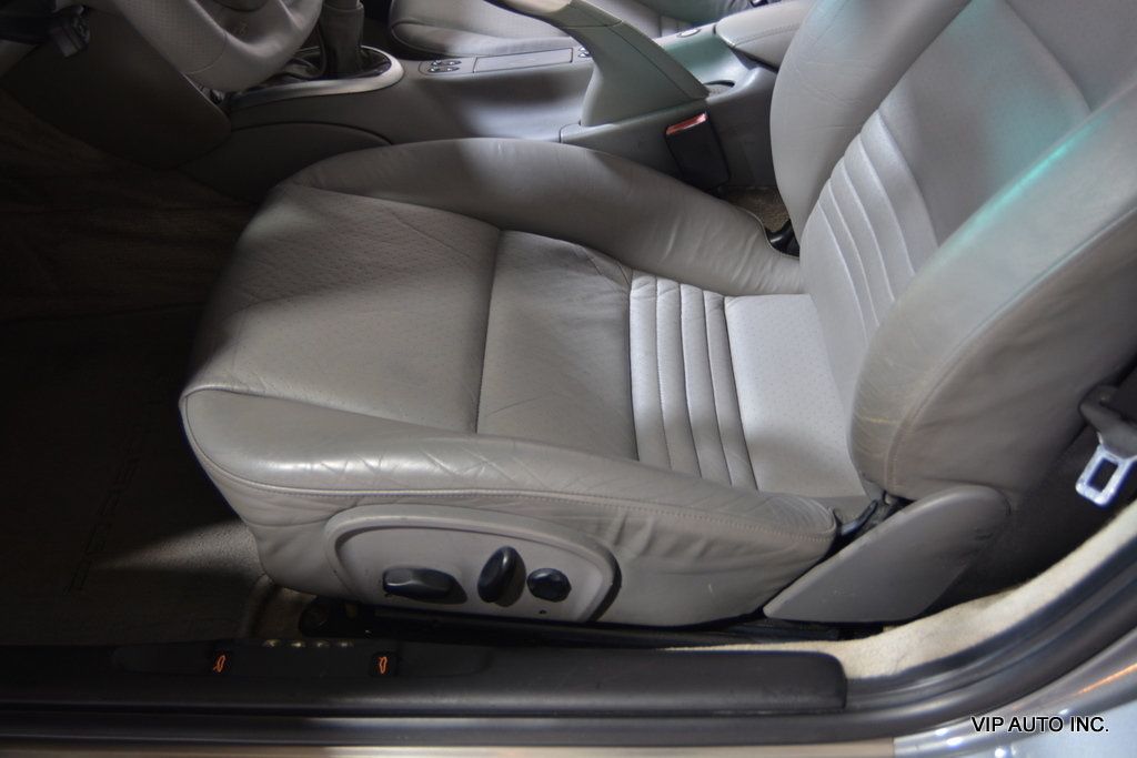 2004 Porsche 911 Turbo Cabriolet - 22902244 - 18