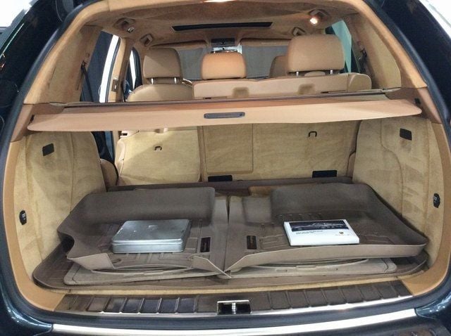 2004 Porsche Cayenne Turbo photo 26