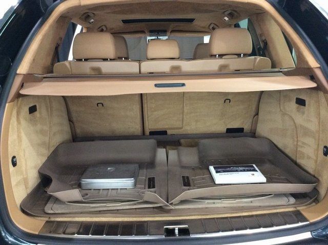 2004 Porsche Cayenne Turbo photo 27