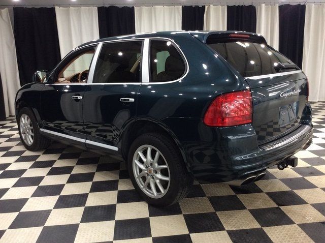 2004 Porsche Cayenne Turbo photo 4