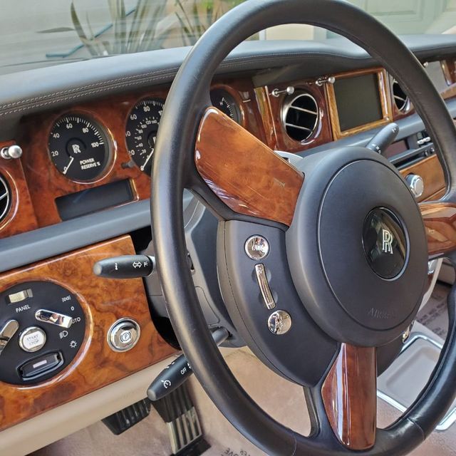 2004 Rolls-Royce Phantom 4dr Sedan - 20160599 - 18
