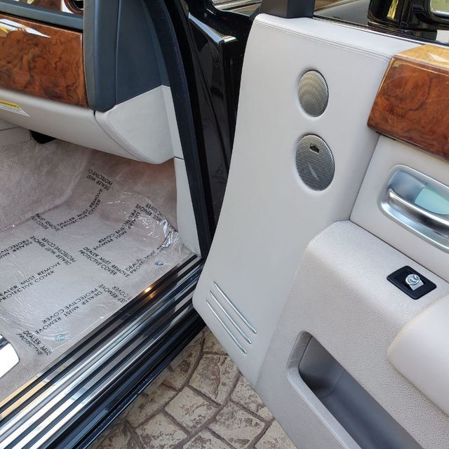 2004 Rolls-Royce Phantom 4dr Sedan - 20160599 - 22
