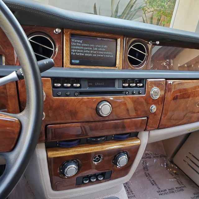 2004 Rolls-Royce Phantom 4dr Sedan - 20160599 - 8