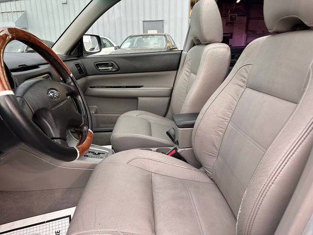 2004 Subaru Forester XS AWD 4dr Wagon - 22923721 - 12