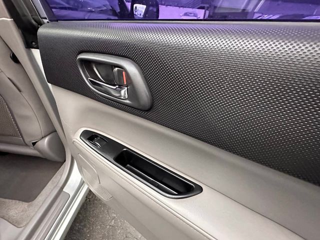 2004 Subaru Forester XS AWD 4dr Wagon - 22923721 - 18