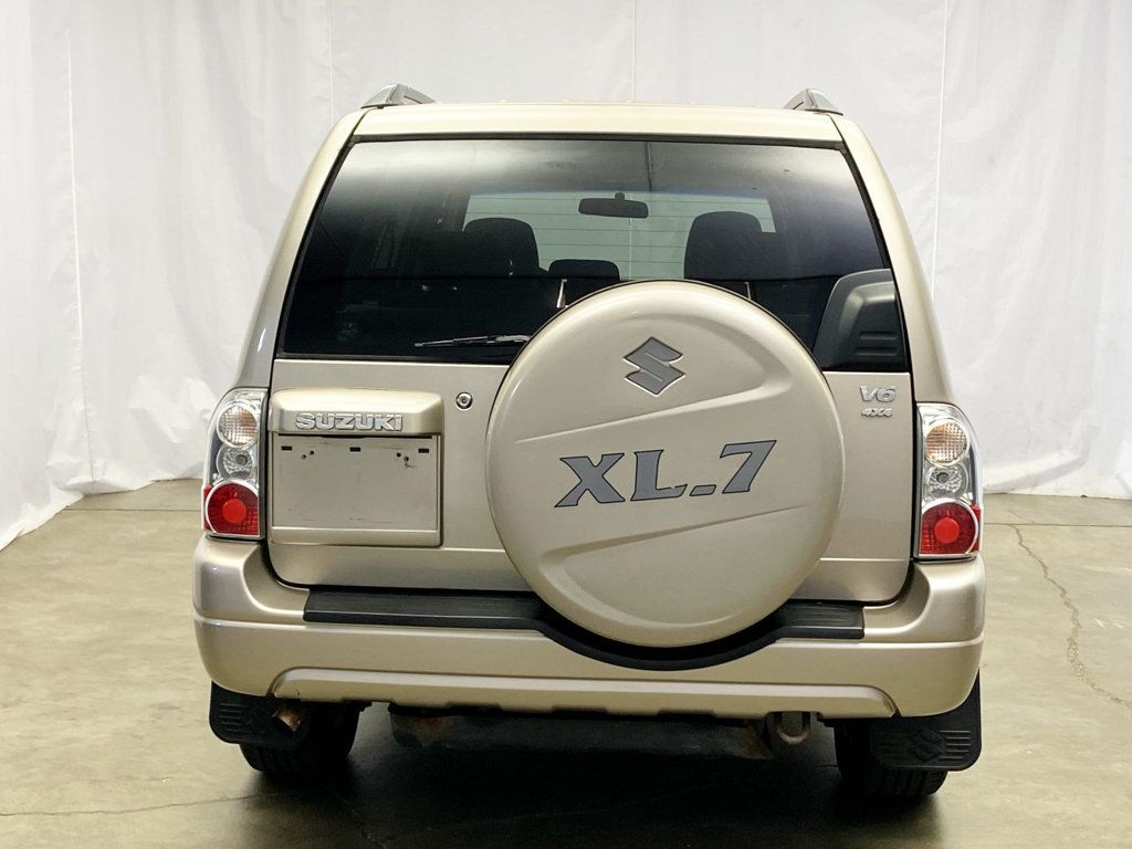 2004 Suzuki XL-7 4dr Automatic 4WD LX w/3rd Row - 22556191 - 4