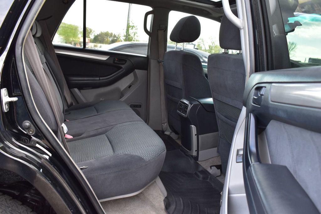 2004 Toyota 4Runner 4dr SR5 V8 Automatic 4WD - 23009054 - 25
