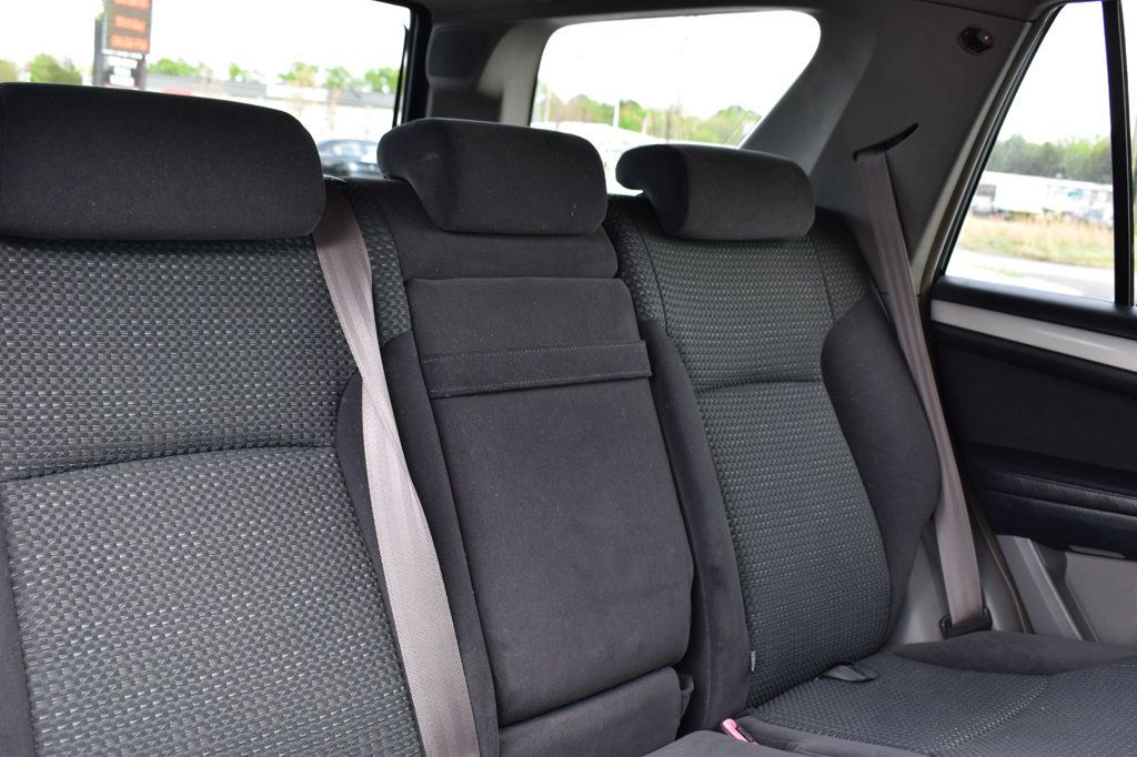 2004 Toyota 4Runner 4dr SR5 V8 Automatic 4WD - 23009054 - 26