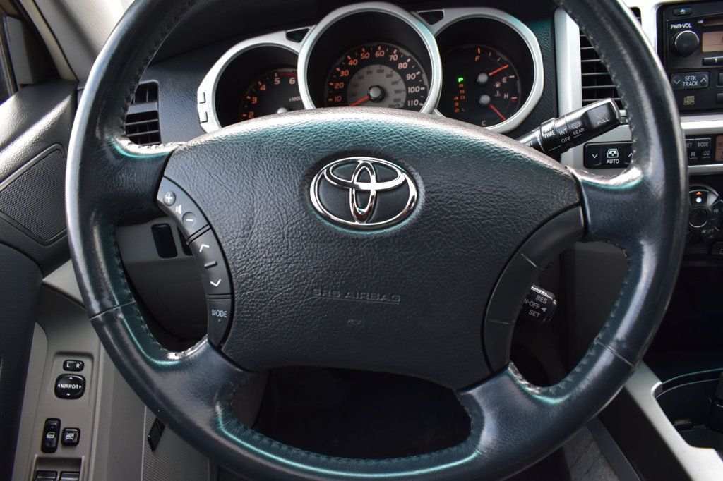 2004 Toyota 4Runner 4dr SR5 V8 Automatic 4WD - 23009054 - 28