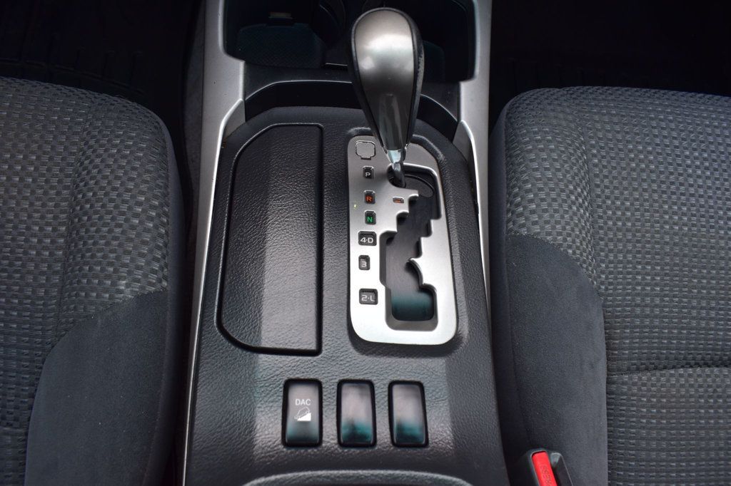 2004 Toyota 4Runner 4dr SR5 V8 Automatic 4WD - 23009054 - 37