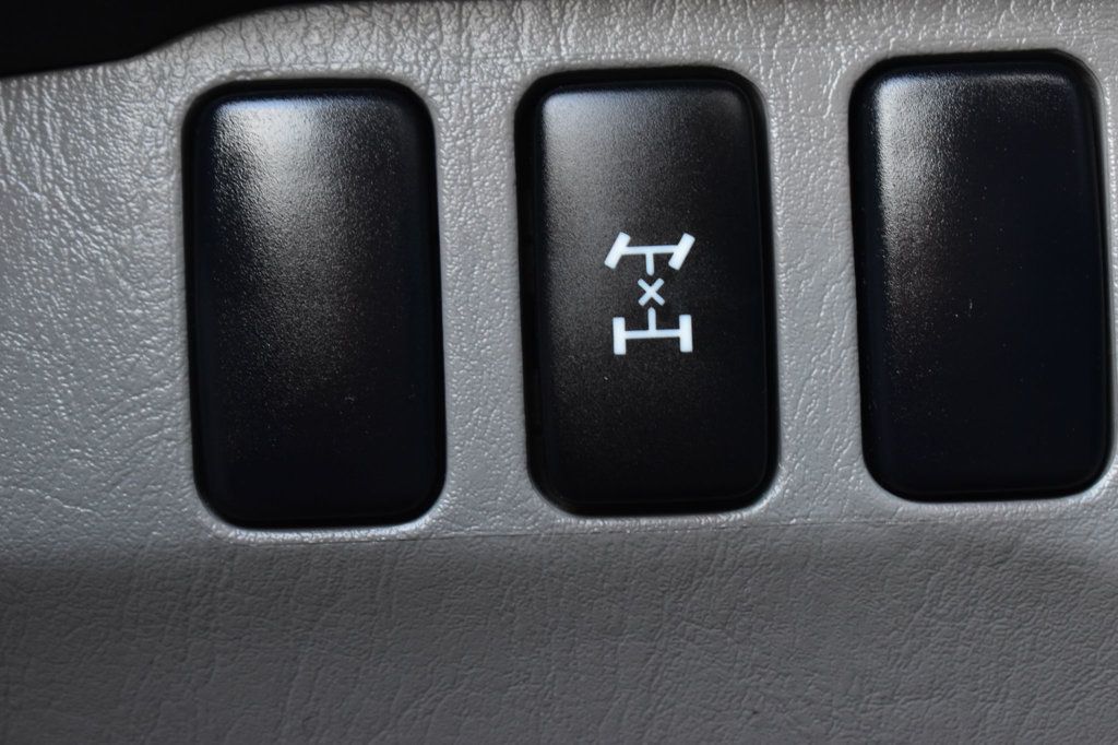 2004 Toyota 4Runner 4dr SR5 V8 Automatic 4WD - 23009054 - 41