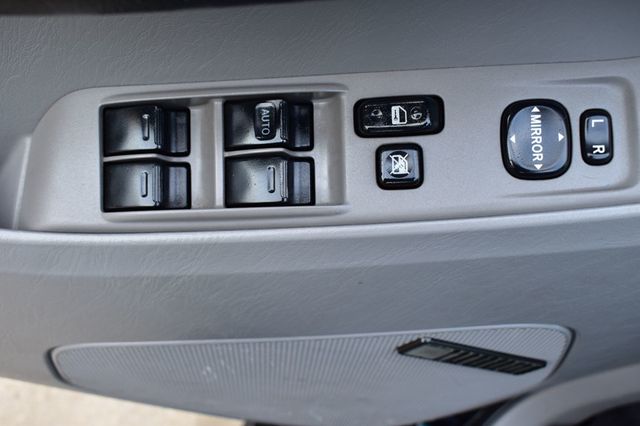 2004 Toyota 4Runner 4dr SR5 V8 Automatic 4WD - 23009054 - 48