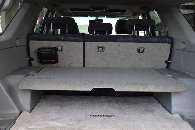 2004 Toyota 4Runner 4dr SR5 V8 Automatic 4WD - 23009054 - 64