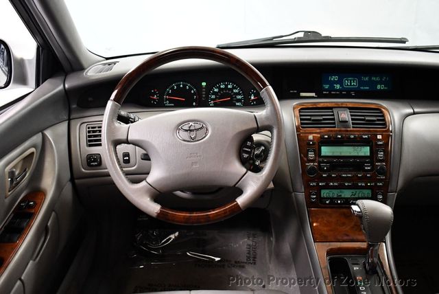 2004 Toyota Avalon XLS - 22556846 - 24