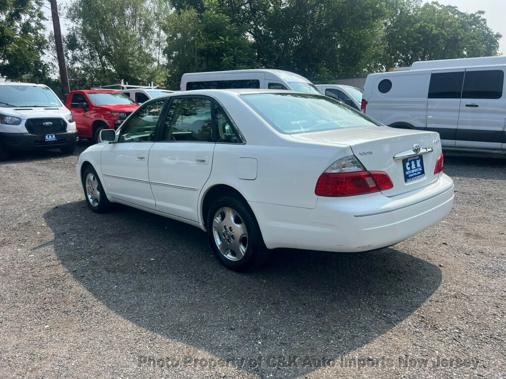 2004 Toyota Avalon XLS Premium photo 13