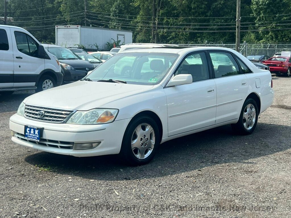 2004 Toyota Avalon XLS Premium photo 2
