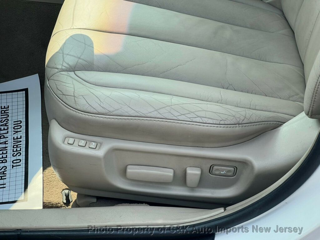 2004 Toyota Avalon XLS Premium photo 20