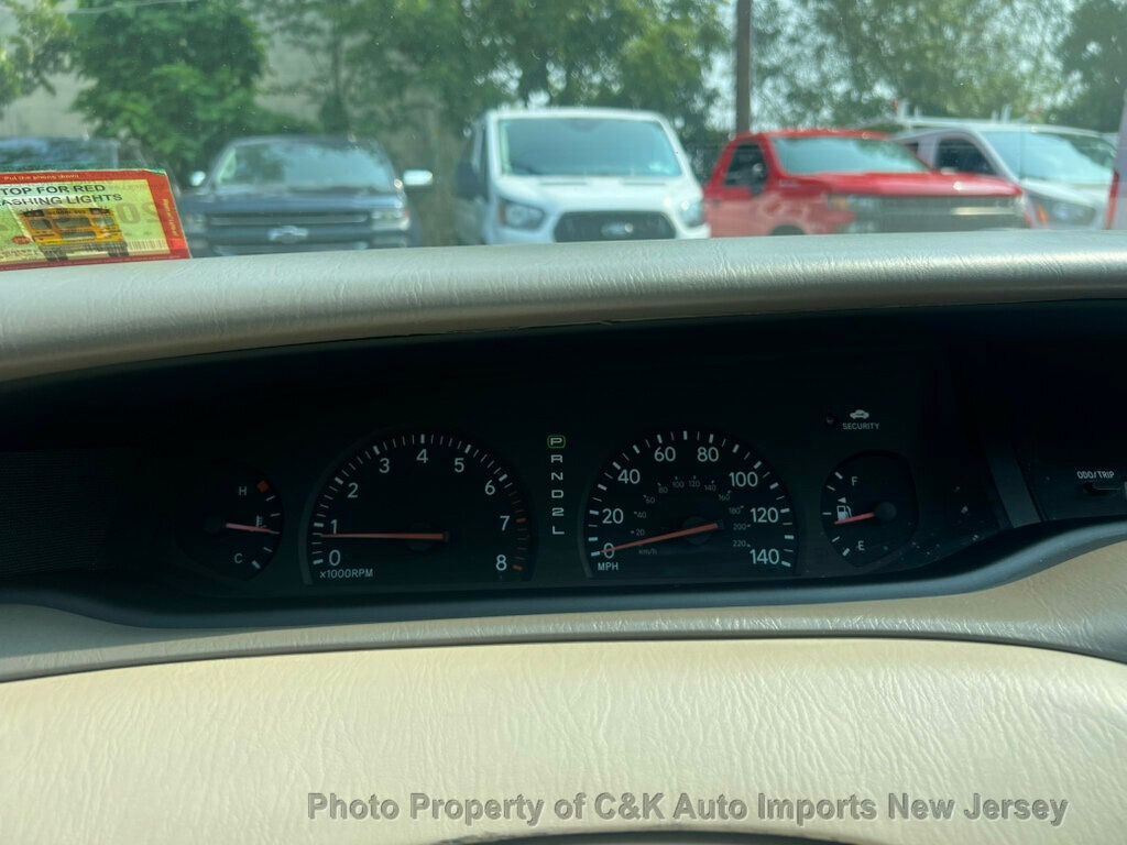 2004 Toyota Avalon XLS Premium photo 25